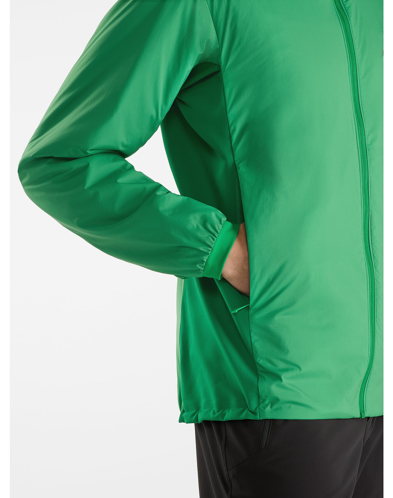 Atom-LT-Hoody-Jungle-Pocket-Detail