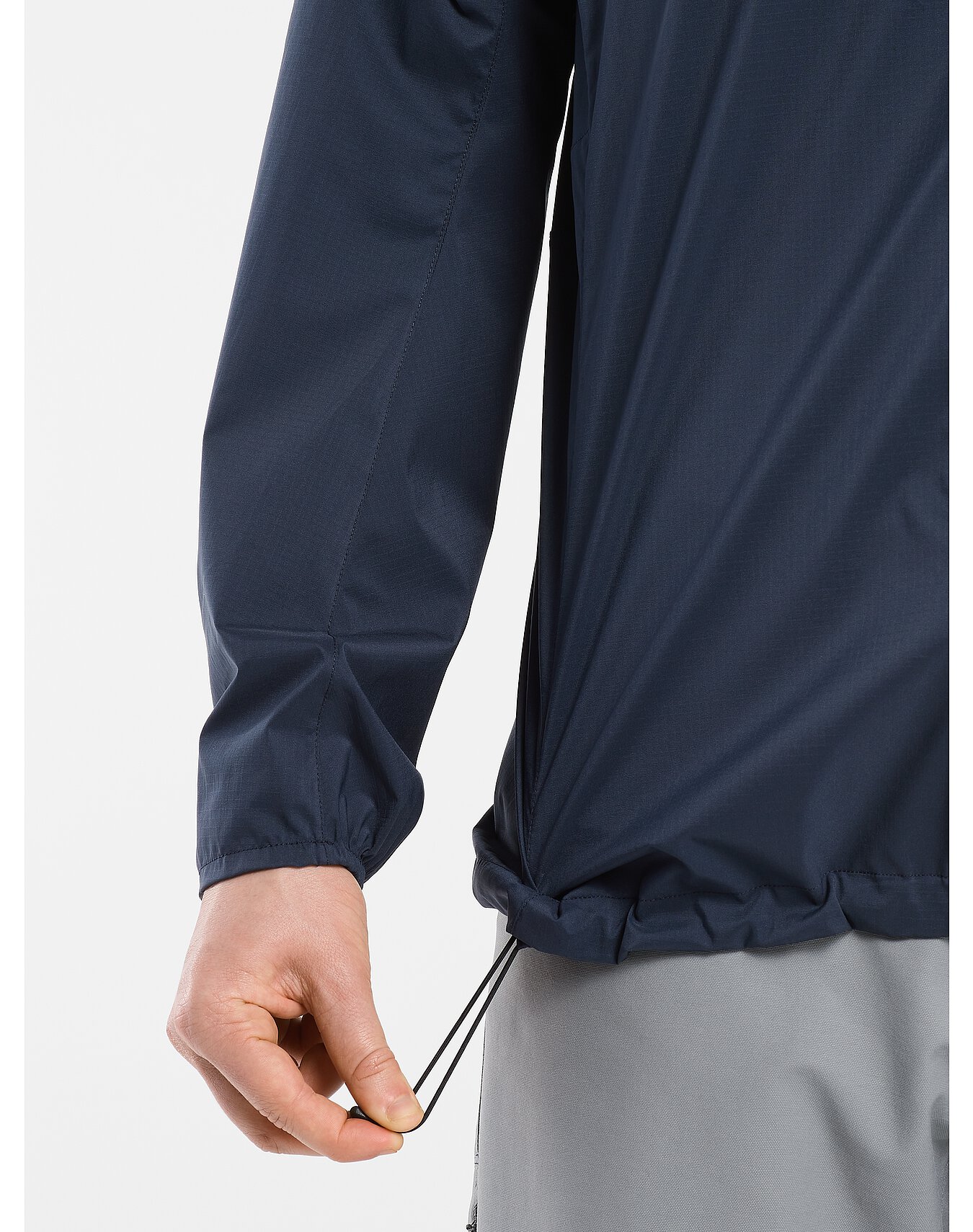 Squamish-Hoody-Black-Sapphire-Hem-Drawcord