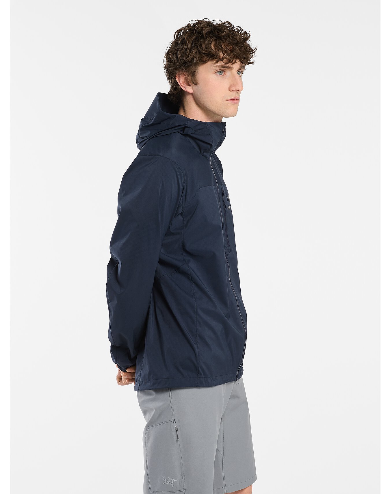 Squamish-Hoody-Black-Sapphire-Side-View-Right