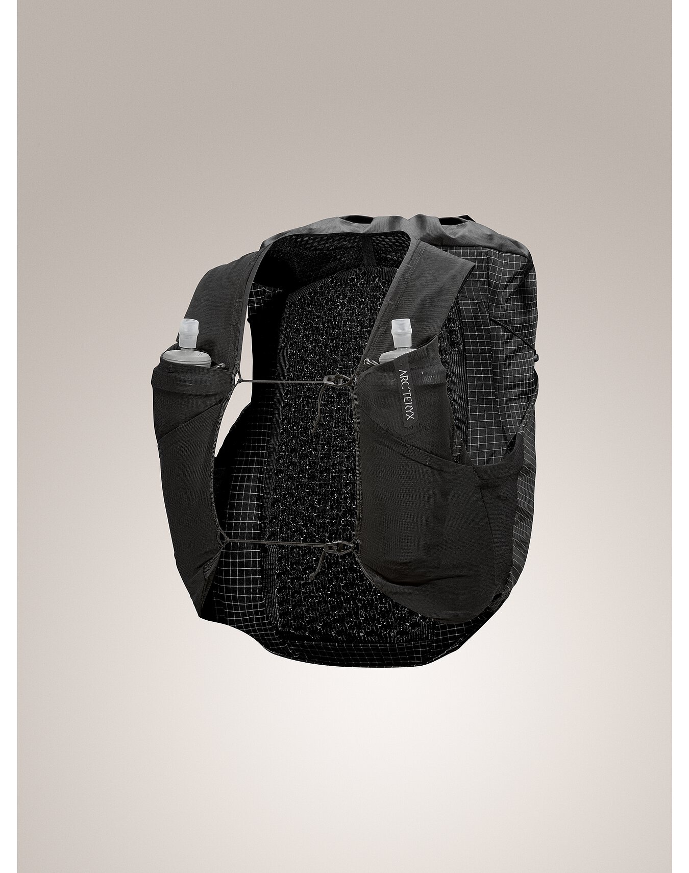 S24-X000007517-Norvan-14-Vest-Black