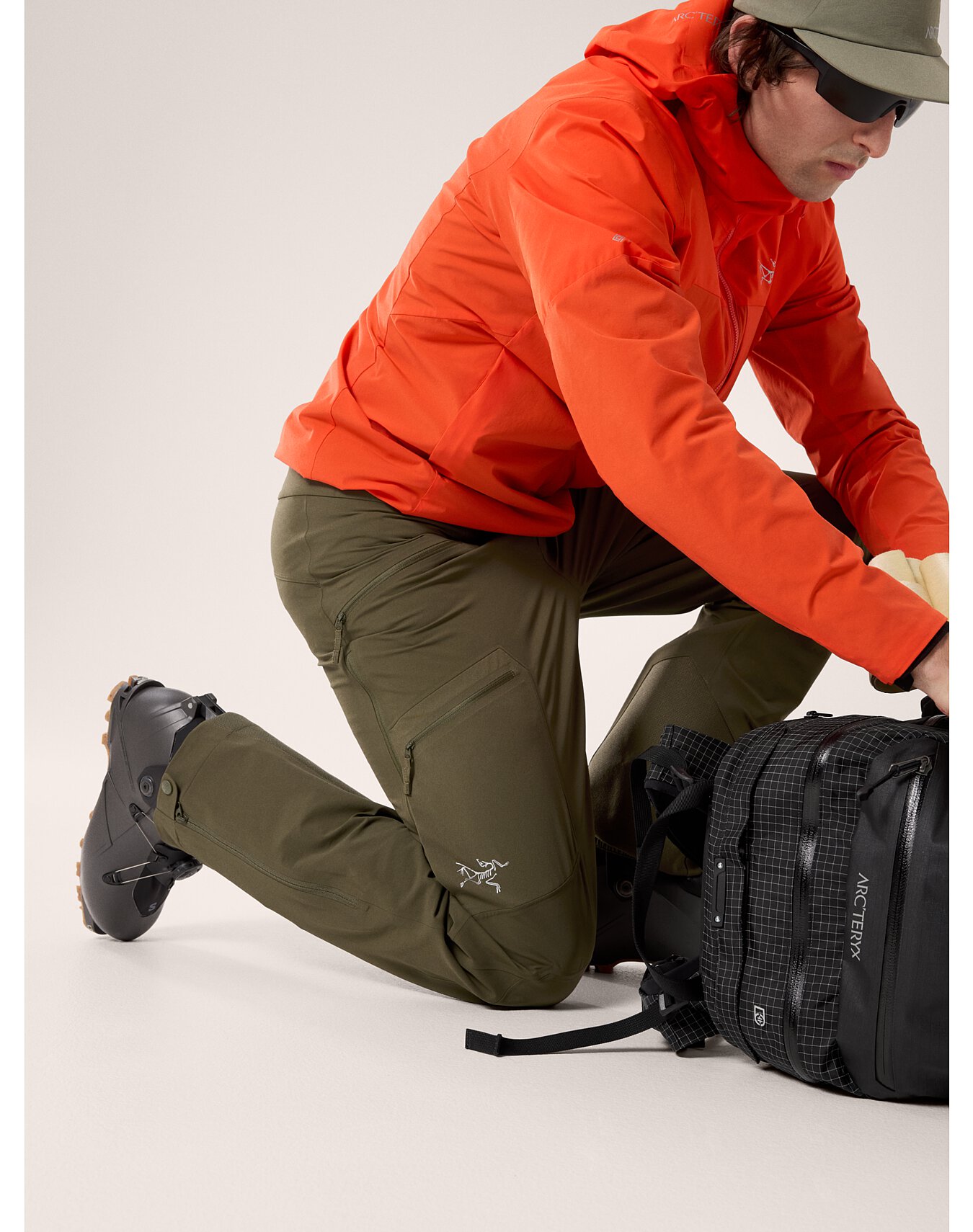 F24-X000009250-Rush-Softshell-Pant-Tatsu-Hover