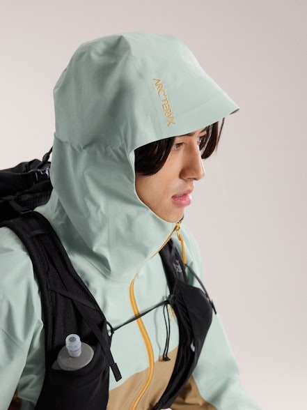 S25-X000007726-Beta-Jacket-Trail (4)