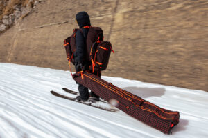 DB Snow Roller Pro 70L Coral Flash