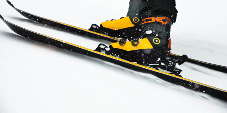 Slik finner du sålelengden på dine alpinstøvler og toppturstøvler