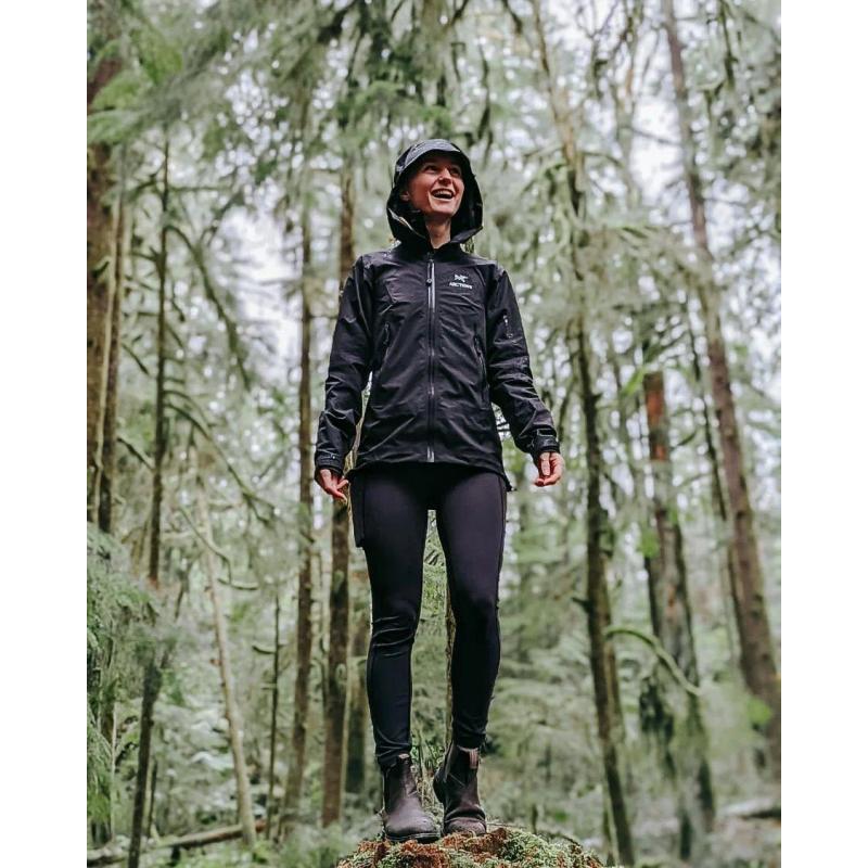 ArcTeryx Arcteryx Beta LT Jacket Womens Amaranthus-Edziza X000007239 Platou Sport 2