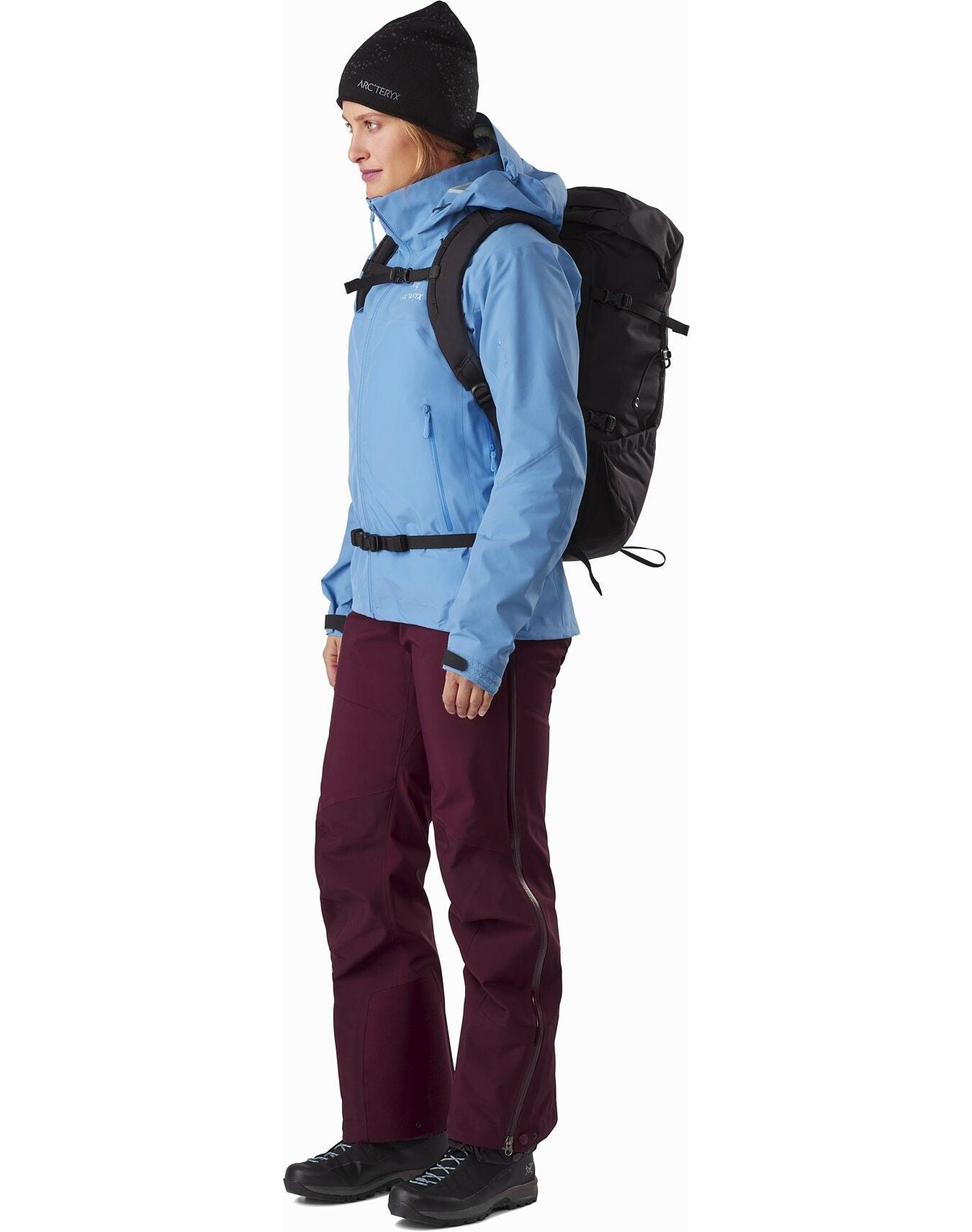 ArcTeryx Arcteryx Beta SV Bib Womens Black 25861 Platou Sport 5