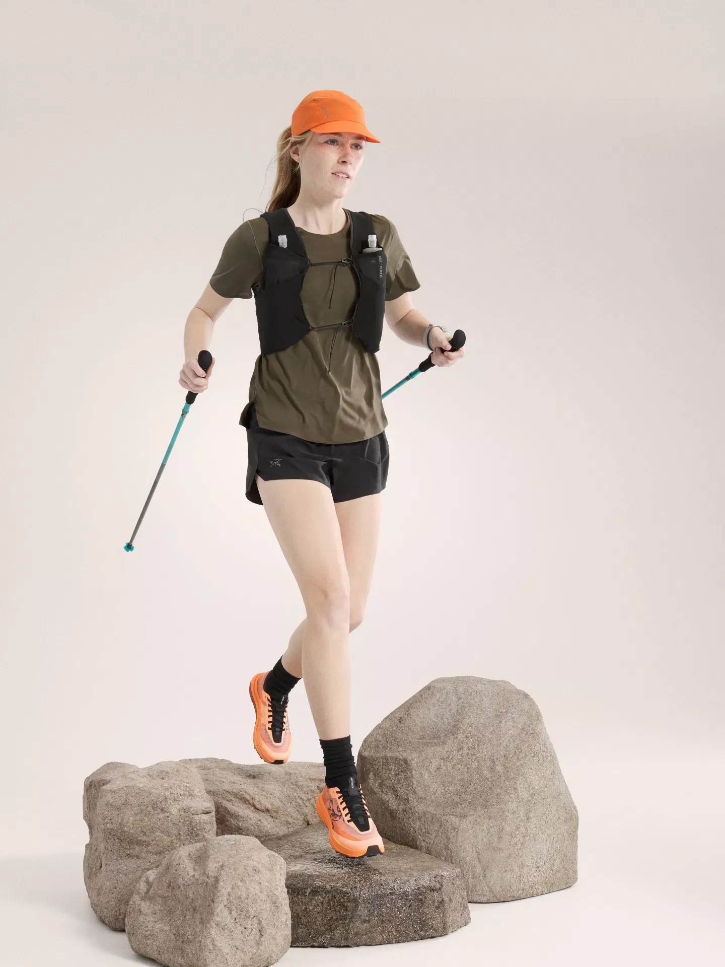 Arcteryx Arcteryx Norvan 7 Vest Womens Black X000006803 Platou Sport 3