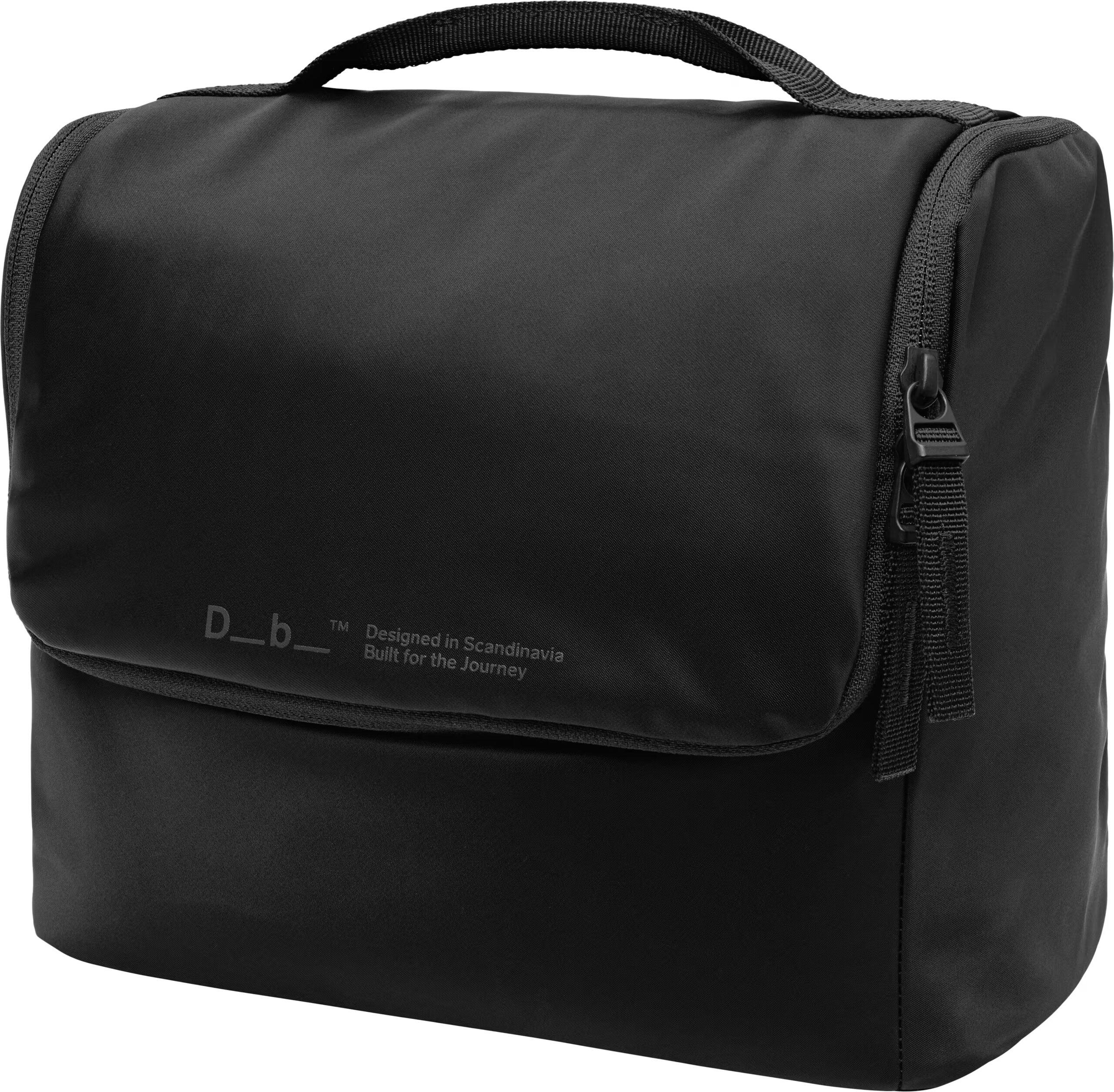 Douchebags DB Essential Washbag M Black Out 5000447004901 Platou Sport 1