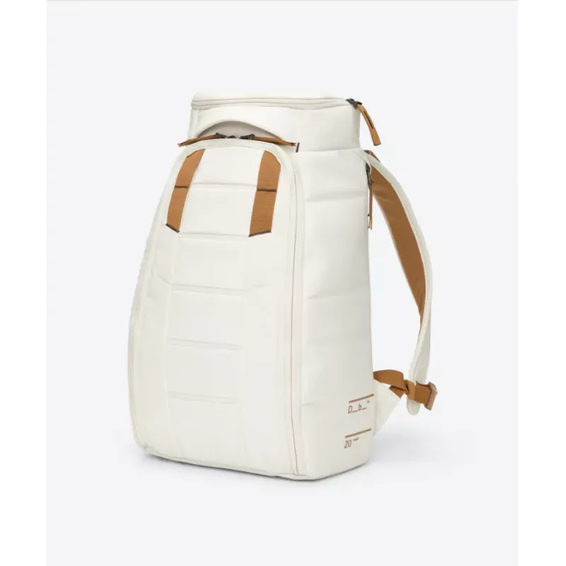 Douchebags DB Hugger Backpack 20L Oatmilk 1000174901501 Platou Sport 1