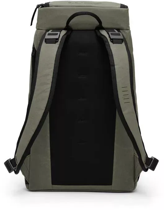 Douchebags DB Hugger Backpack 25L Forest Green 1000175201701 Platou Sport 3