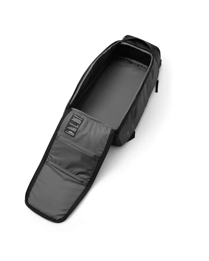 Douchebags DB Hugger Backpack 30L Black Out 1000176004901 Platou Sport 3