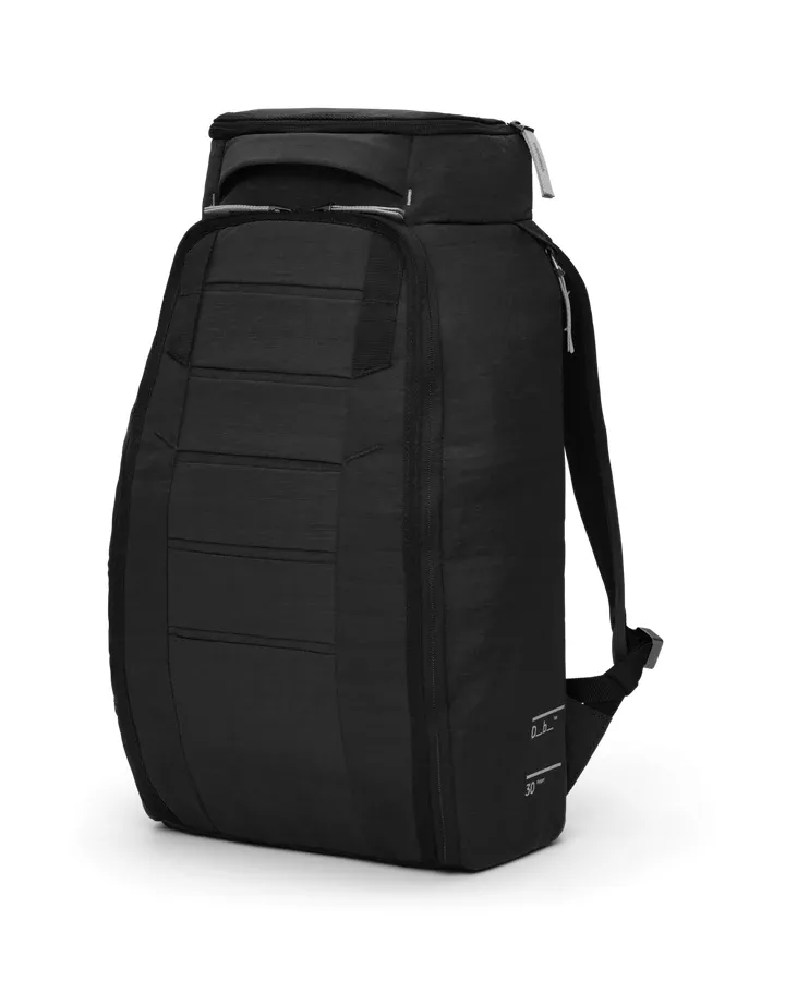 Douchebags DB Hugger Backpack 30L Charcoal Grey 1000176011201 Platou Sport 1