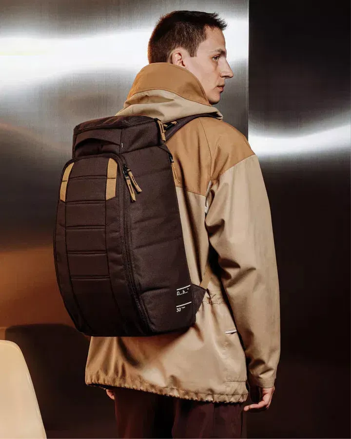 Douchebags DB Hugger Backpack 30L Espresso 1000176103001 Platou Sport 5