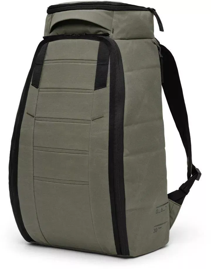Douchebags DB Hugger Backpack 30L Forest Green 1000176201701 Platou Sport 1