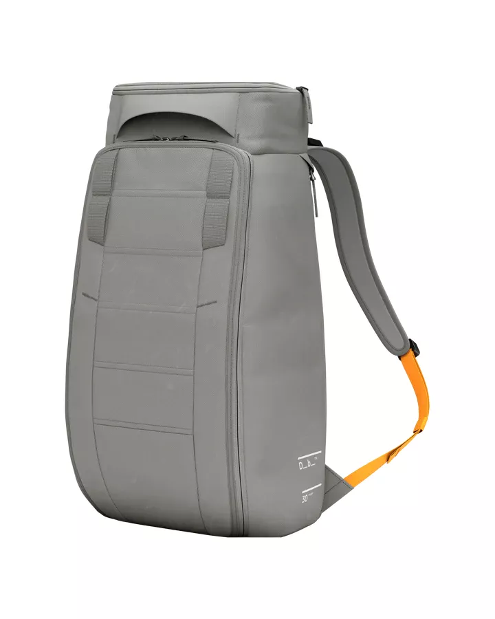 Douchebags DB Hugger Backpack 30L Sand Grey 1000176009001 Platou Sport 1