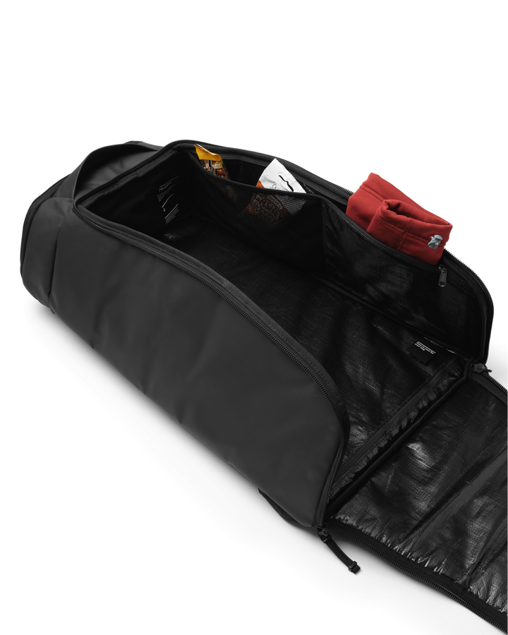 Douchebags DB Hugger Bootpack 45L Black Out 1000265004901 Platou Sport 8