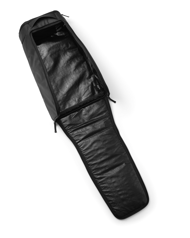 Douchebags DB Hugger Bootpack 45L Black Out 1000265004901 Platou Sport 9