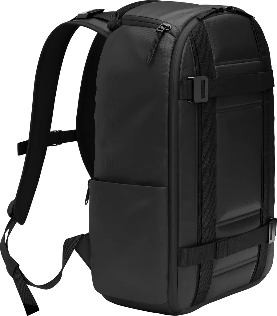 Douchebags DB Ramverk Backpack 21L Black Out 1000258004901 Platou Sport 1