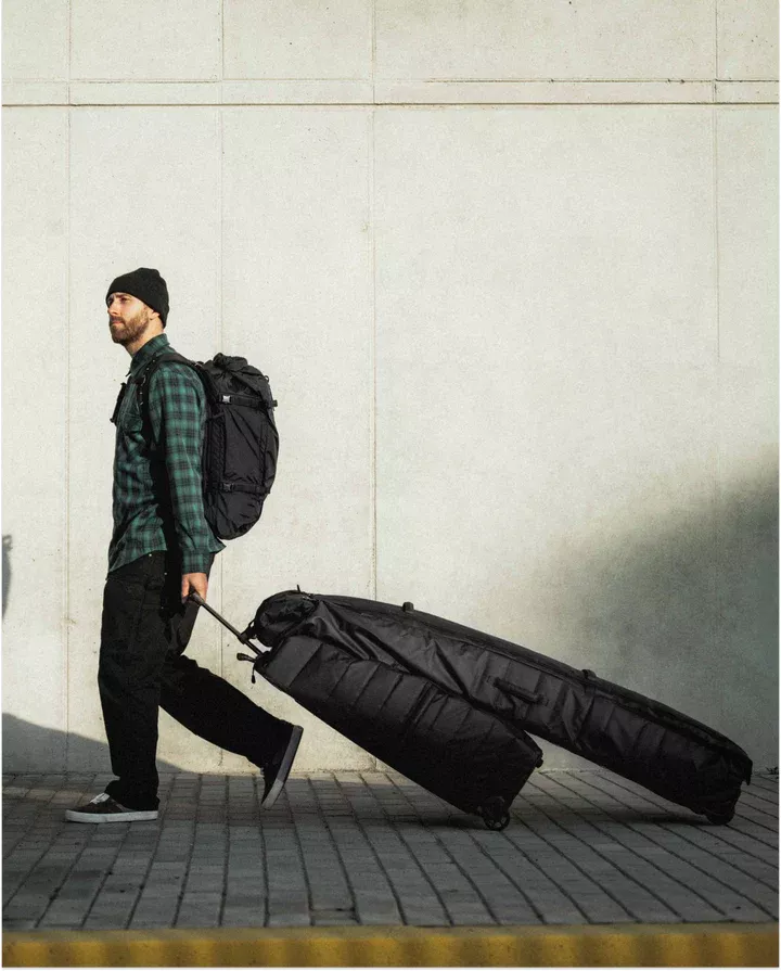 Douchebags DB Snow Roller Pro 127L Black Out 4000111004901 Platou Sport 10