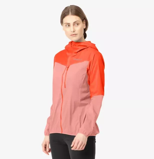 Norrøna Norrøna falketind aero60 Hood Ws Orange Alert-Peach Amber 1809-22 Platou Sport 1