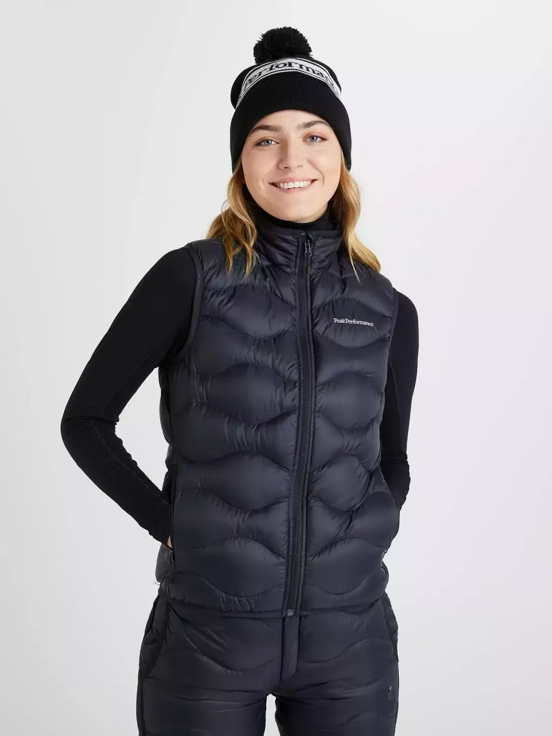 Peak Performance Peak Performance Womens Helium Down Vest Black G79846 Platou Sport 1