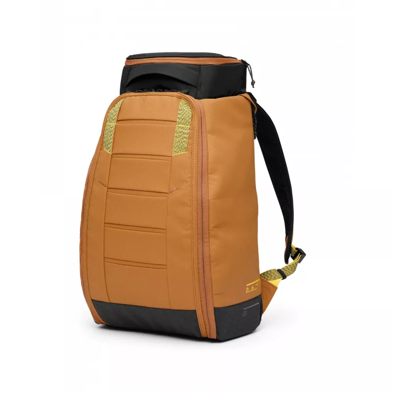 DB Hugger Backpack 30L Acorn Brown