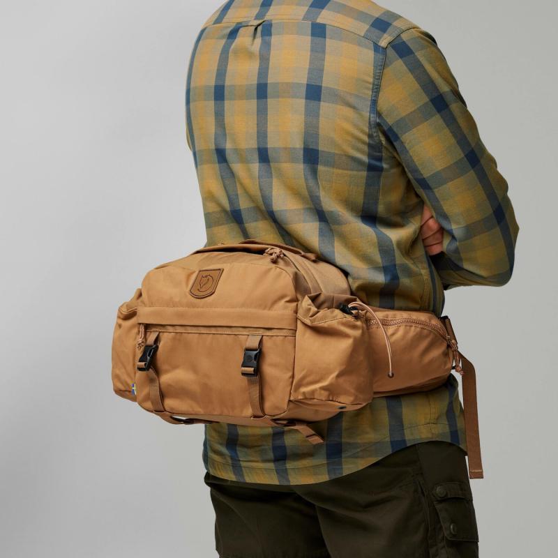 Fjällräven Fjällräven Singi Hip Pack 10L Khaki Dust F23200246 Platou Sport Bergen 4