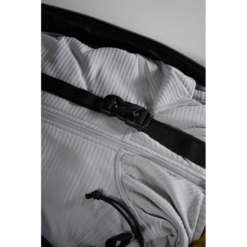 Montane Montane Transition Duffel 100L Black PTD10 Platou Sport Bergen 4
