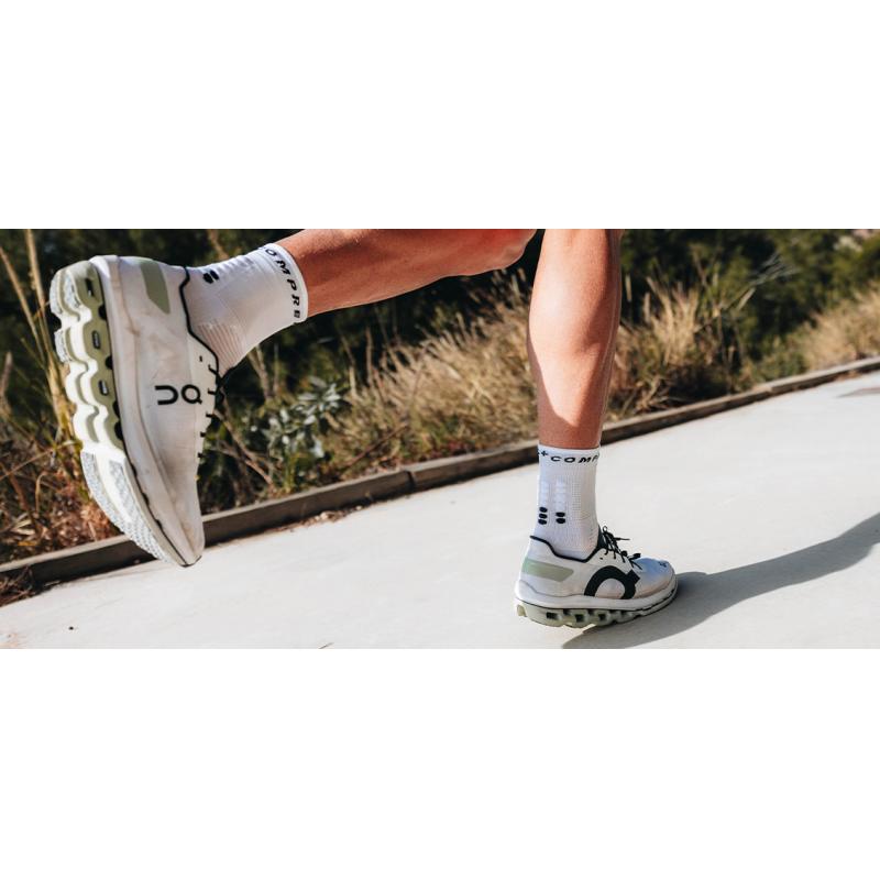 Compressport PRO MARATHON SOCKS V2.0 White/Black - Bilde 2