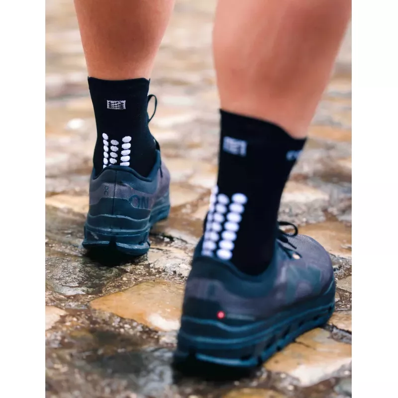 Compressport PRO RACING SOCKS V4.0 RUN HIGH Black/White - Bilde 2