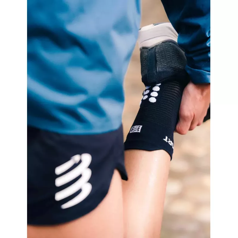 Compressport PRO RACING SOCKS V4.0 RUN HIGH Black/White - Bilde 4