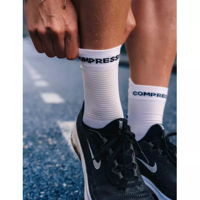 Compressport PRO RACING SOCKS V4.0 RUN HIGH White/Black - Bilde 4